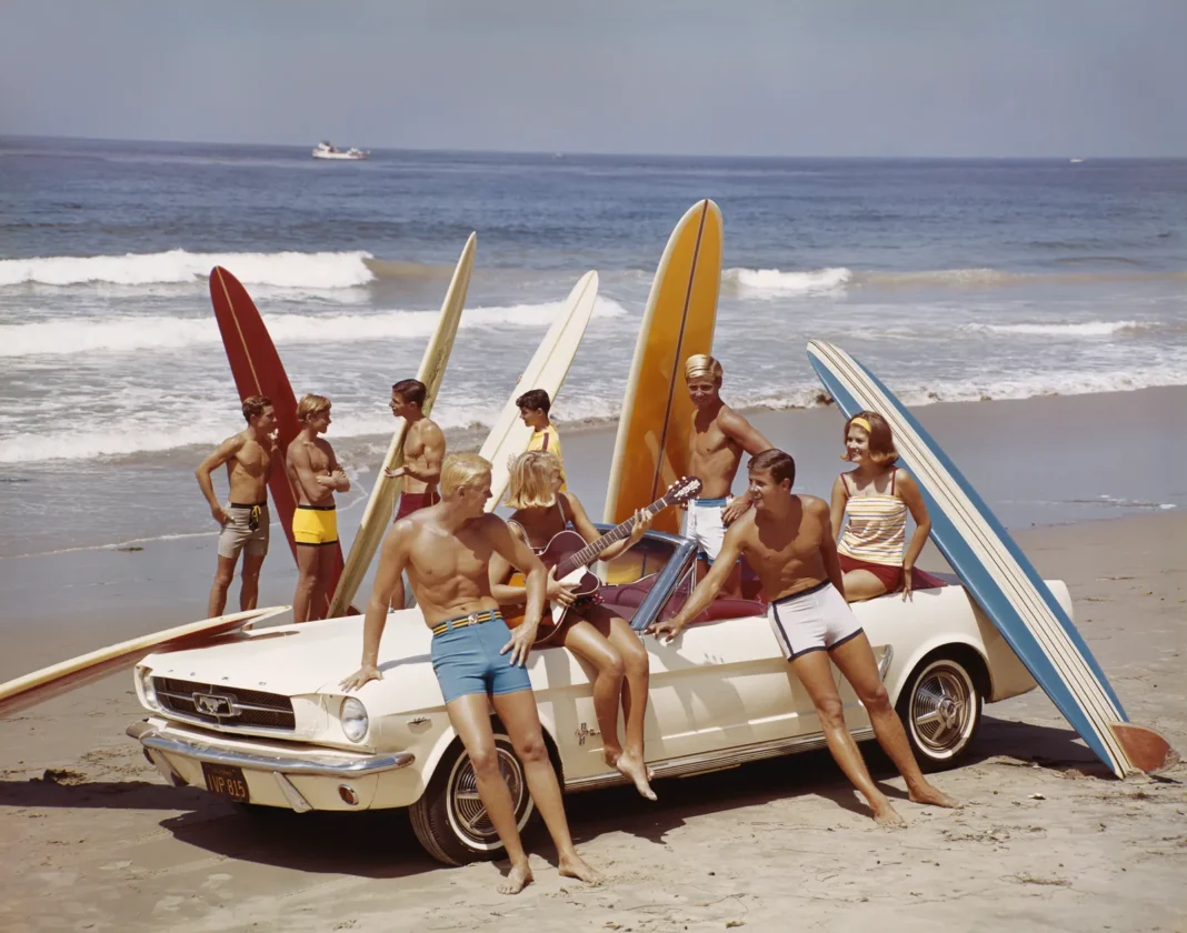 Tom Kelley Archive